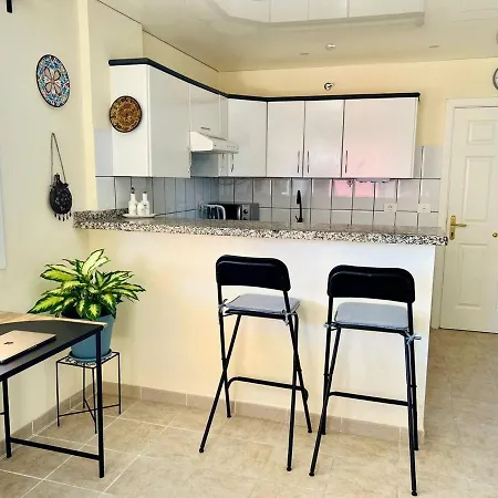 Apartment Cozy Beachfront Flat With Pool & Panoramic Sea View Terrace *